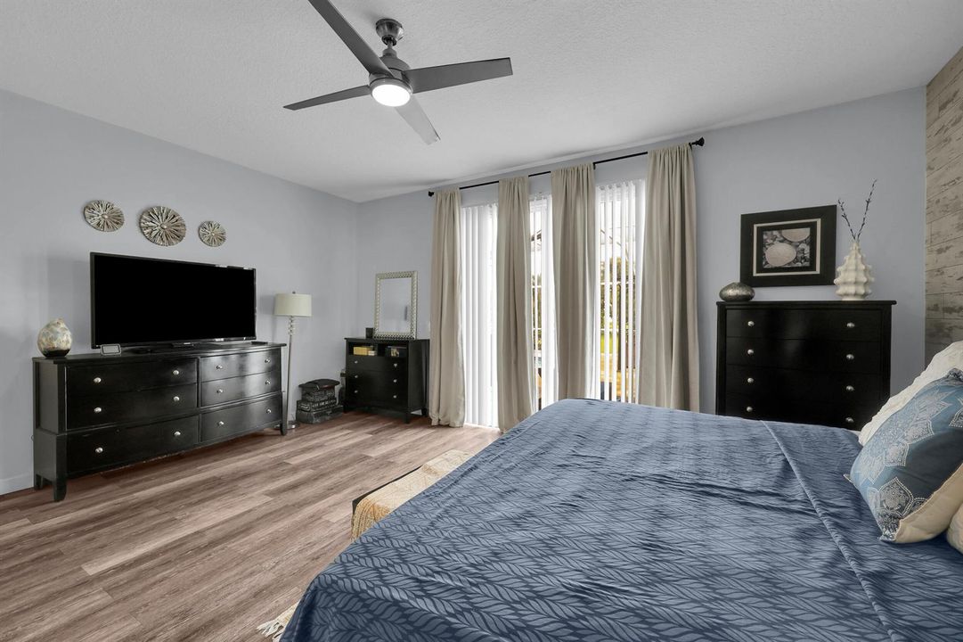 609 sw romora bay - 26
