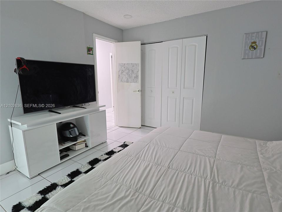 En Venta: $789,900 (5 camas, 3 baños, 1672 Pies cuadrados)