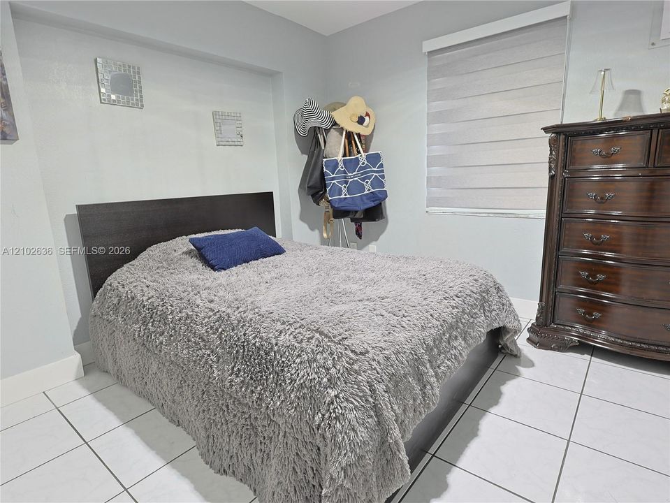 En Venta: $789,900 (5 camas, 3 baños, 1672 Pies cuadrados)