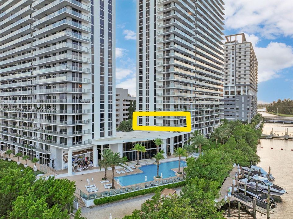 На продажу: $799,900 (3 спален, 3 ванн, 1557 Квадратных фут)