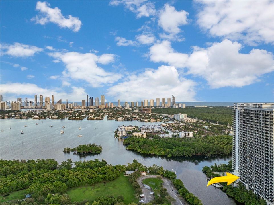 На продажу: $799,900 (3 спален, 3 ванн, 1557 Квадратных фут)