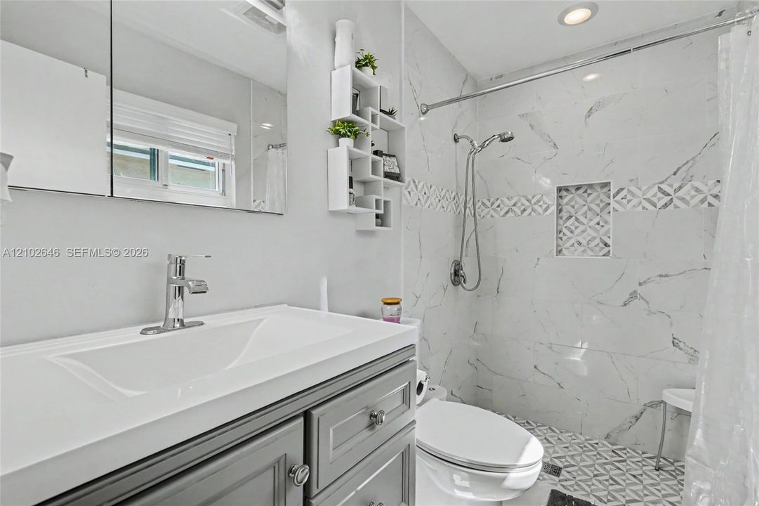 En Venta: $539,000 (2 camas, 2 baños, 1372 Pies cuadrados)