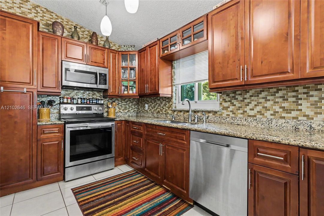 En Venta: $539,000 (2 camas, 2 baños, 1372 Pies cuadrados)
