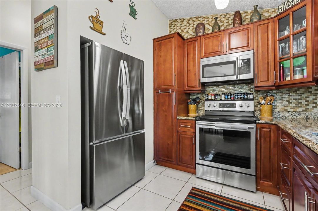 En Venta: $539,000 (2 camas, 2 baños, 1372 Pies cuadrados)