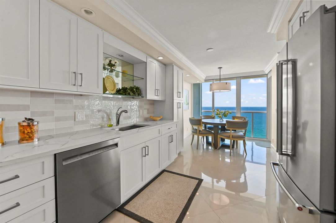 OCEANFRONT Kitchen