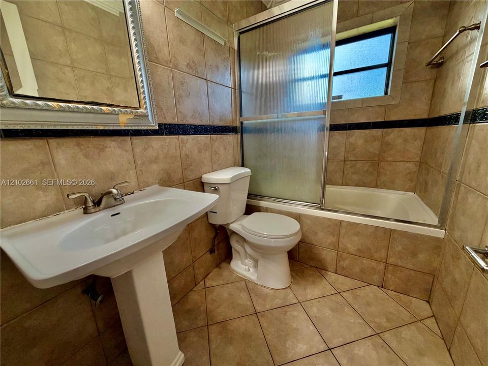 For Rent: $3,300 (3 beds, 2 baths, 1588 Square Feet)