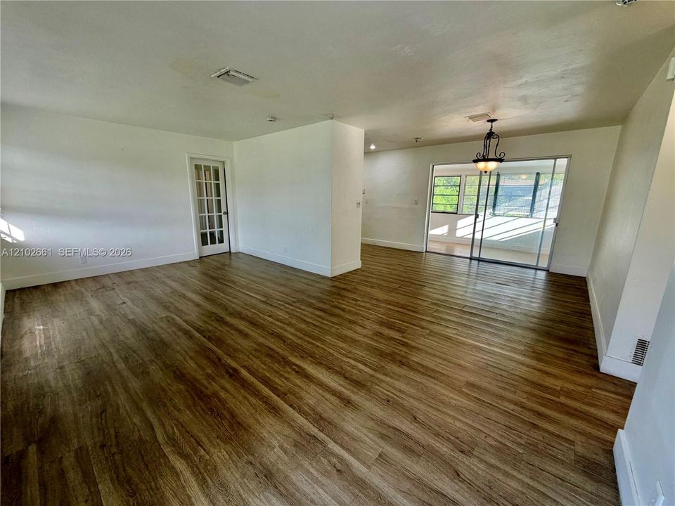 For Rent: $3,300 (3 beds, 2 baths, 1588 Square Feet)
