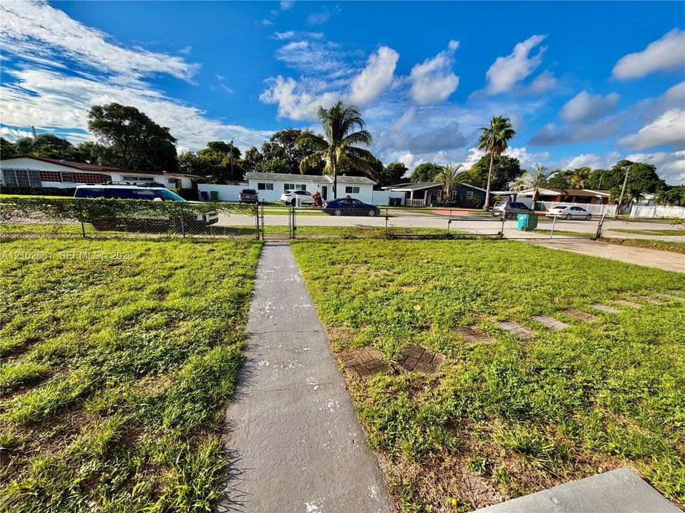 For Rent: $3,300 (3 beds, 2 baths, 1588 Square Feet)