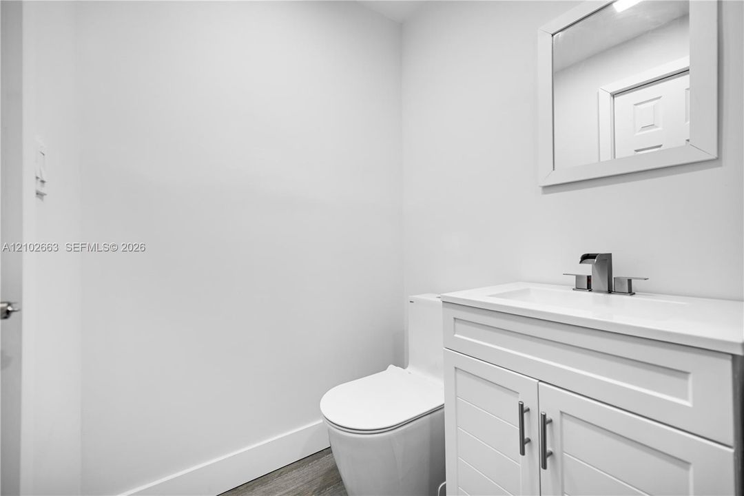 В аренду: $4,200 (2 спален, 1 ванн, 1496 Квадратных фут)