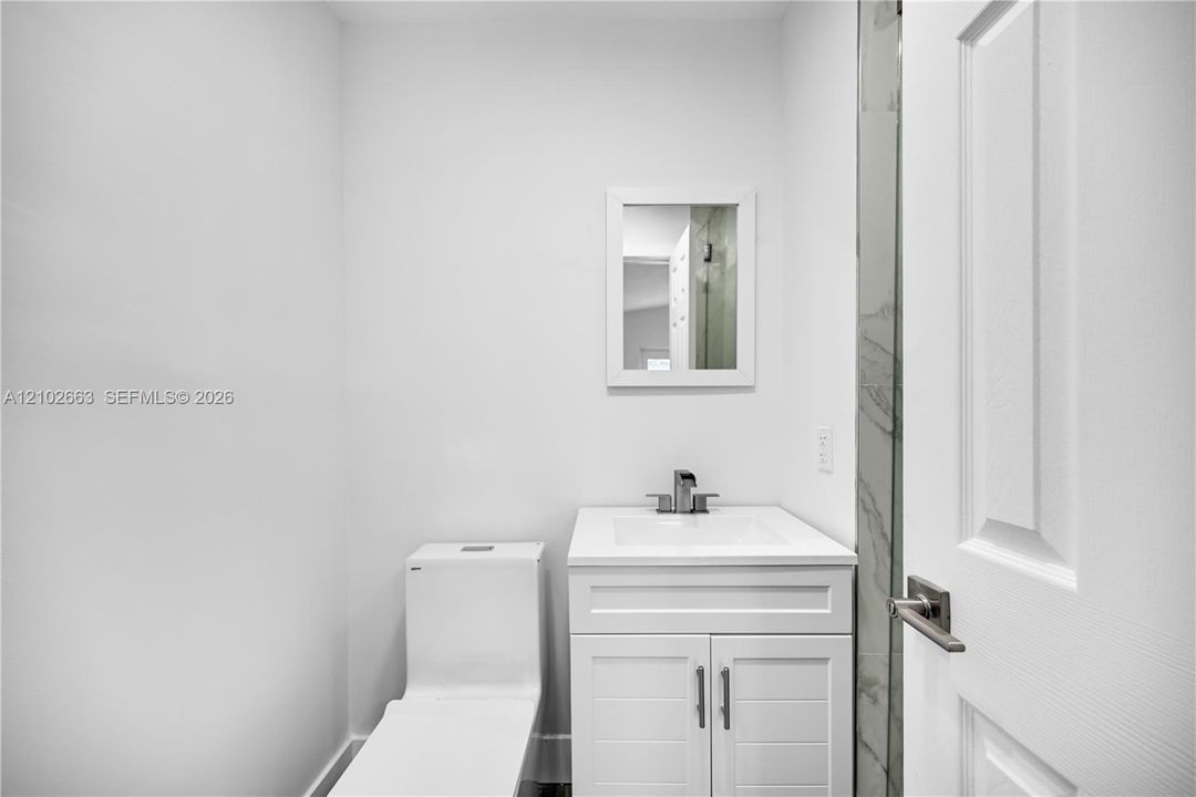 В аренду: $4,200 (2 спален, 1 ванн, 1496 Квадратных фут)