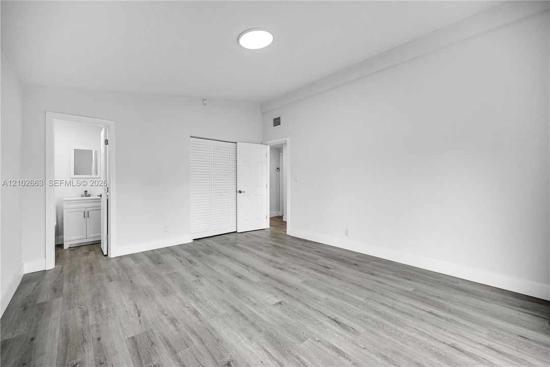 В аренду: $4,200 (2 спален, 1 ванн, 1496 Квадратных фут)