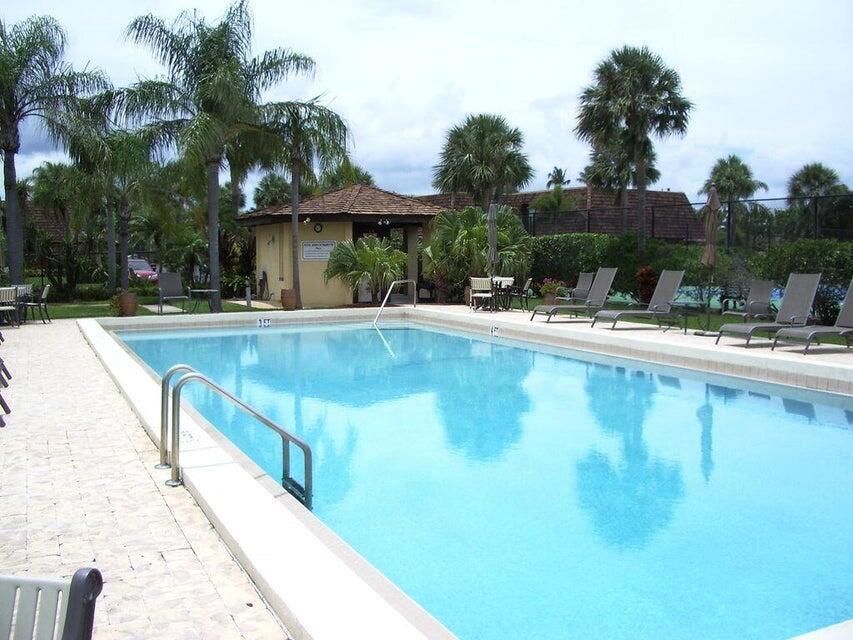 1420 Pool