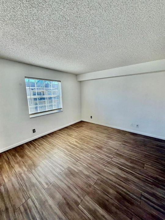 1130 Lake Shore Drive 201 (7)