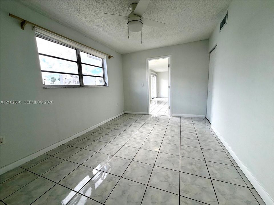 В аренду: $2,800 (2 спален, 2 ванн, 1112 Квадратных фут)