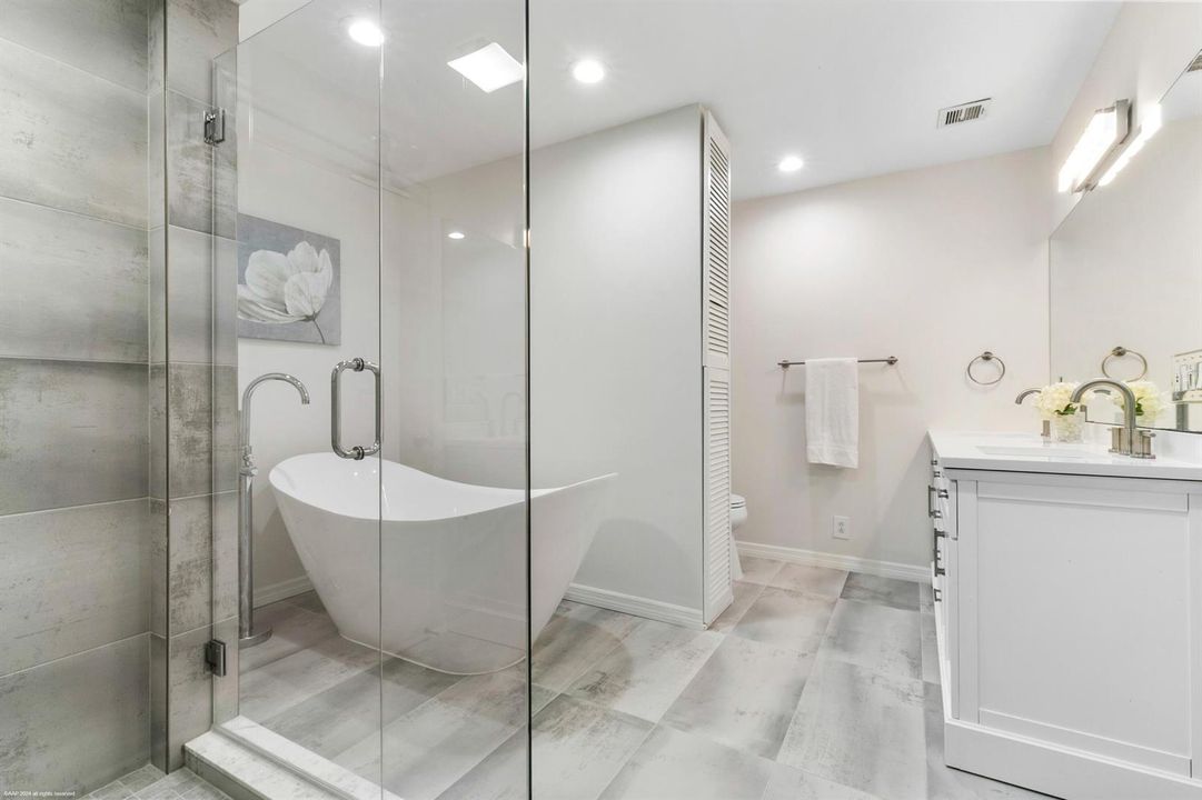 13477 Fountain View Blvd 018