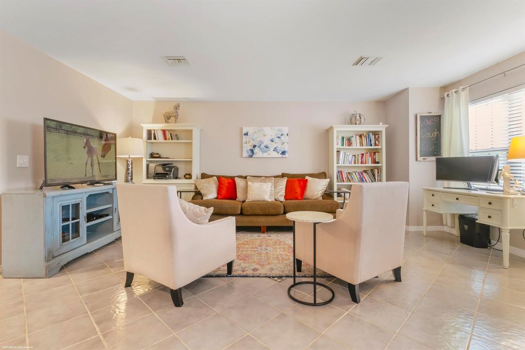 13477 Fountain View Blvd 006