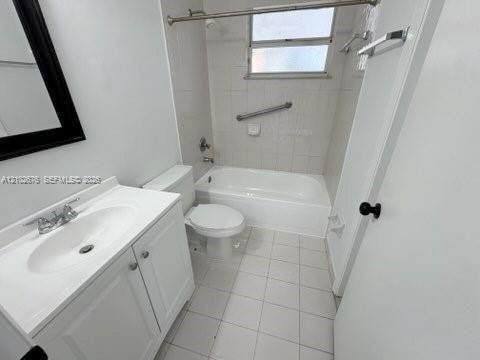 For Rent: $2,800 (3 beds, 2 baths, 1363 Square Feet)