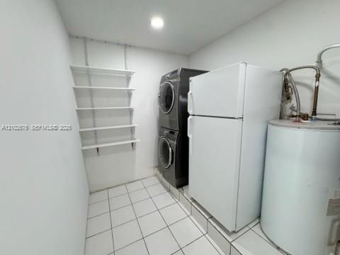 For Rent: $2,800 (3 beds, 2 baths, 1363 Square Feet)