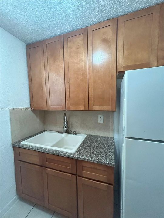 En Renta: $1,650 (1 camas, 1 baños, 9182 Pies cuadrados)