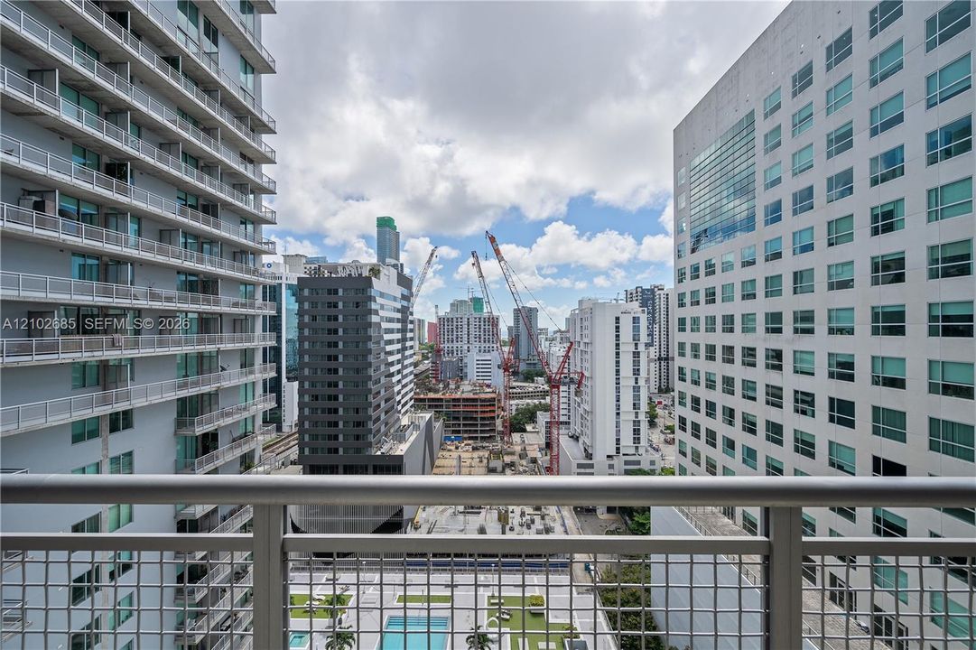 For Rent: $4,200 (2 beds, 2 baths, 1113 Square Feet)