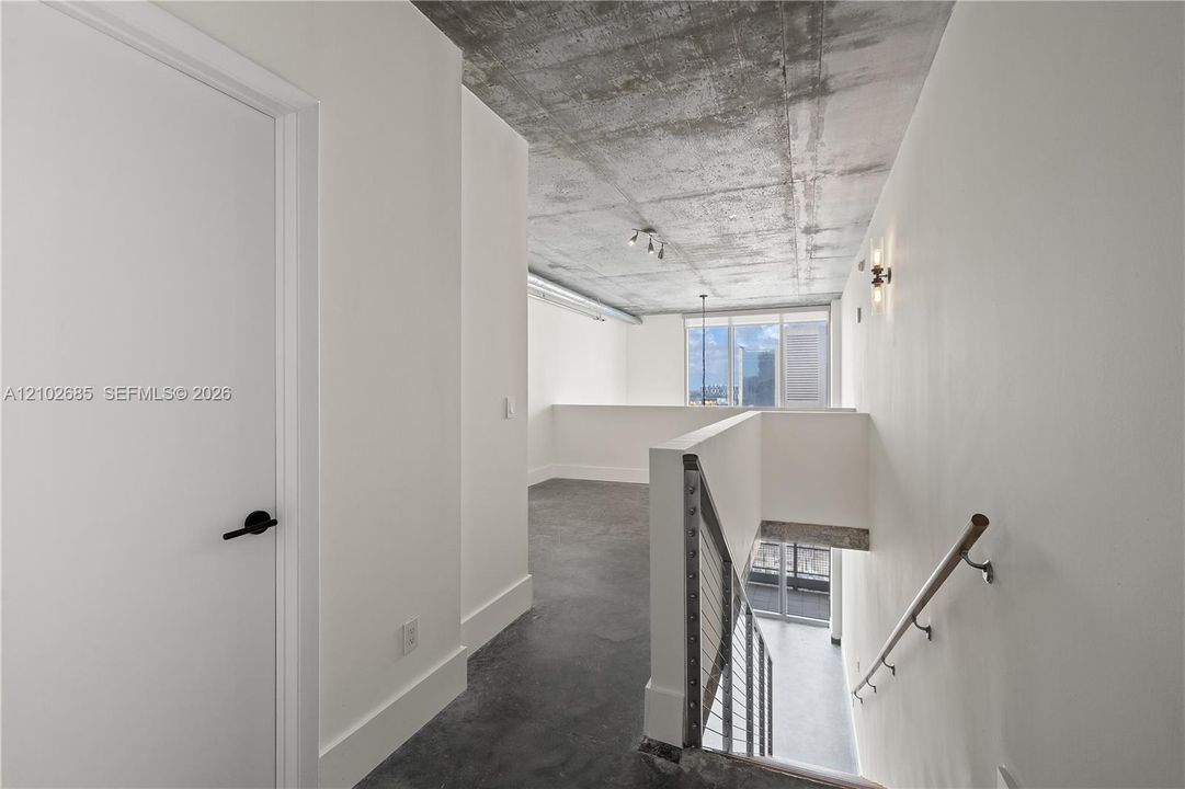 For Rent: $4,200 (2 beds, 2 baths, 1113 Square Feet)