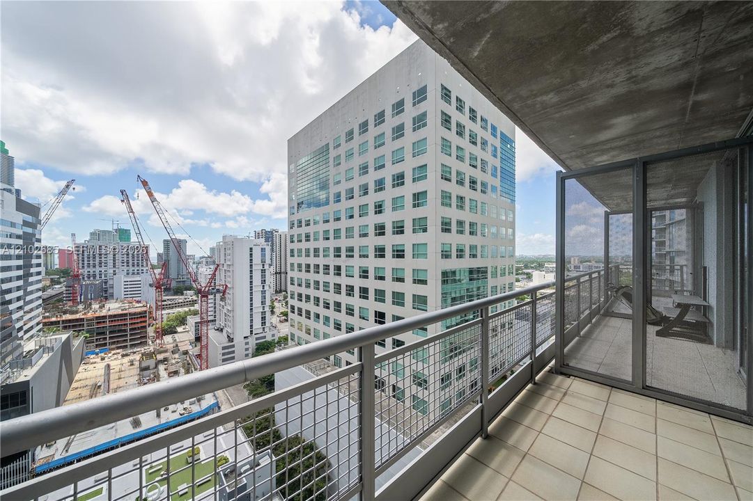 For Rent: $4,200 (2 beds, 2 baths, 1113 Square Feet)
