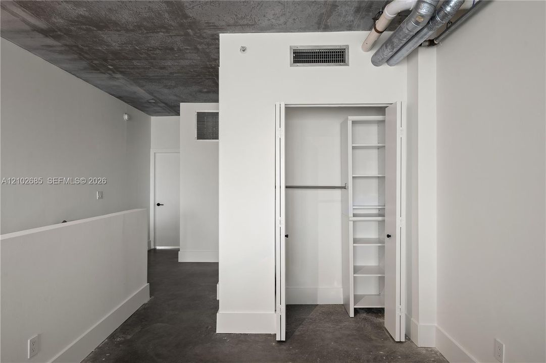 For Rent: $4,200 (2 beds, 2 baths, 1113 Square Feet)