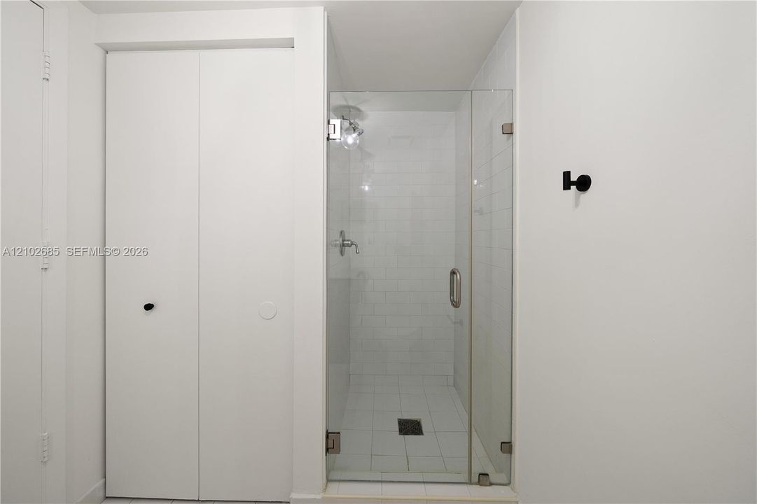 For Rent: $4,200 (2 beds, 2 baths, 1113 Square Feet)