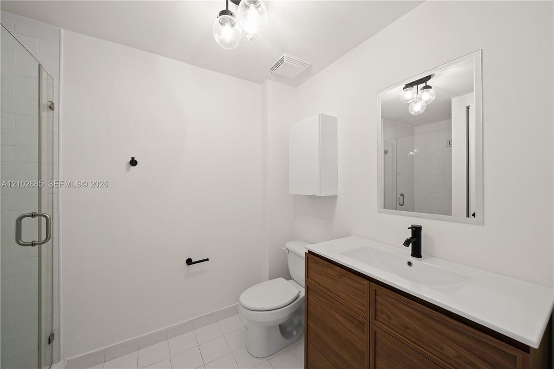 For Rent: $4,200 (2 beds, 2 baths, 1113 Square Feet)