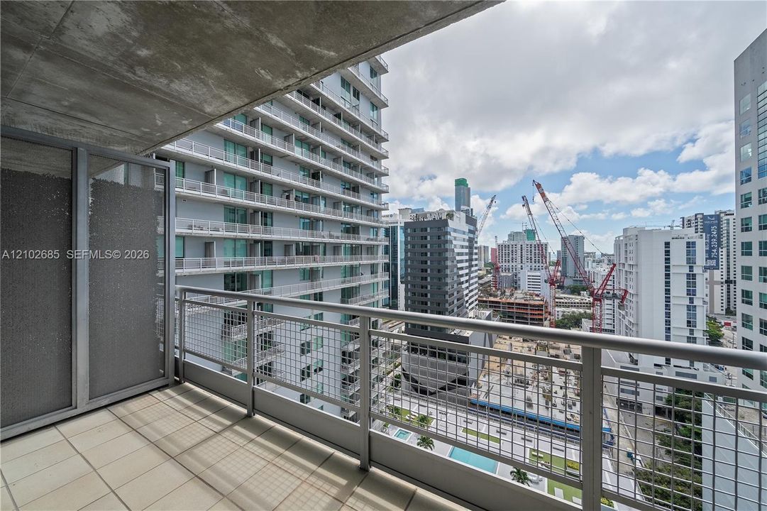For Rent: $4,200 (2 beds, 2 baths, 1113 Square Feet)