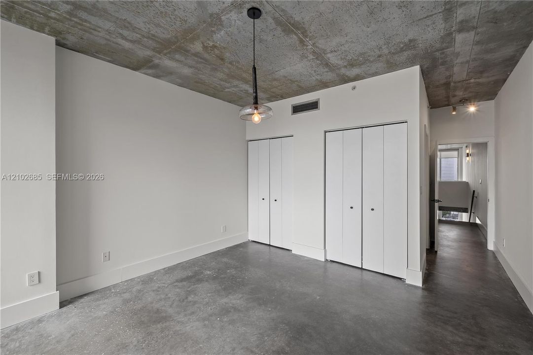 For Rent: $4,200 (2 beds, 2 baths, 1113 Square Feet)