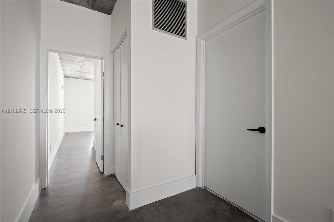 For Rent: $4,200 (2 beds, 2 baths, 1113 Square Feet)