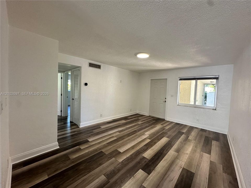 En Renta: $2,295 (2 camas, 1 baños, 0 Pies cuadrados)