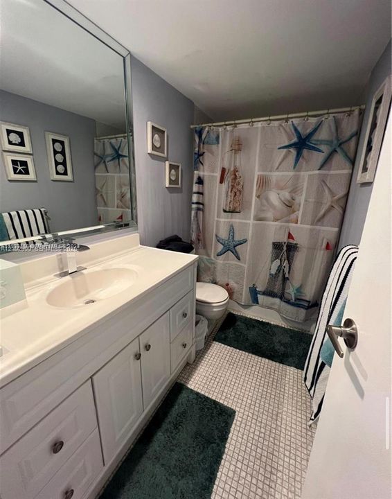 В аренду: $2,600 (1 спален, 1 ванн, 850 Квадратных фут)