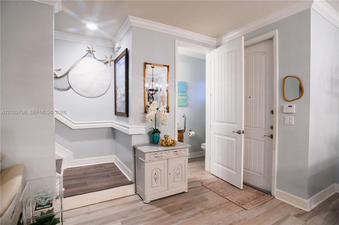 На продажу: $925,000 (3 спален, 2 ванн, 1635 Квадратных фут)