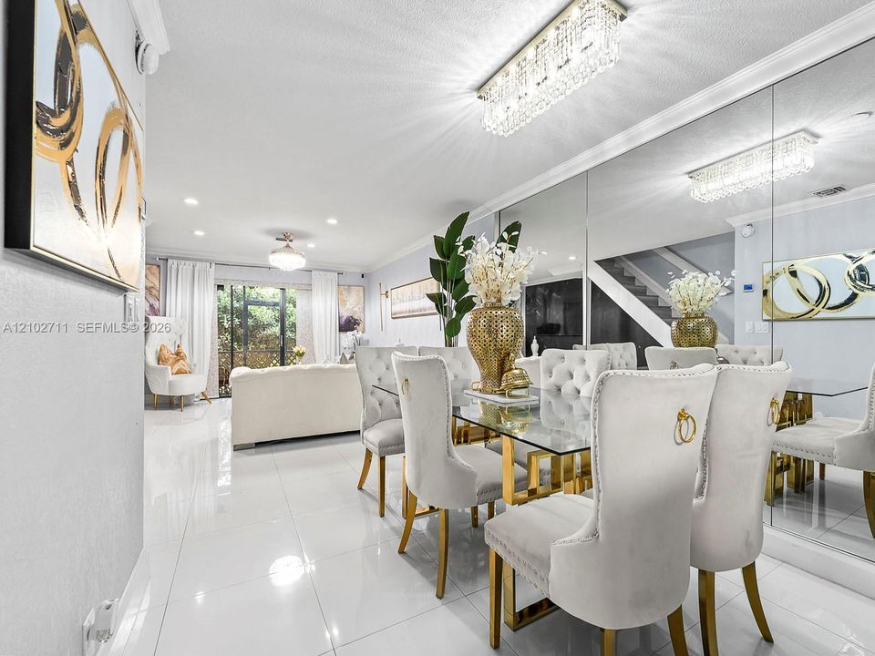 На продажу: $299,000 (3 спален, 2 ванн, 1300 Квадратных фут)