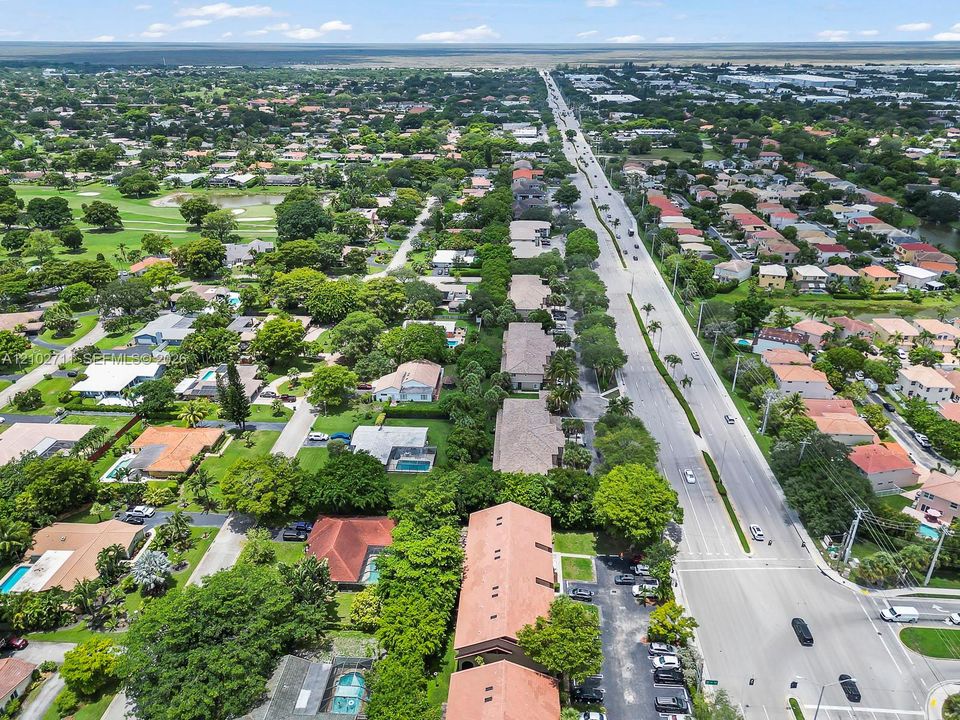 На продажу: $299,000 (3 спален, 2 ванн, 1300 Квадратных фут)