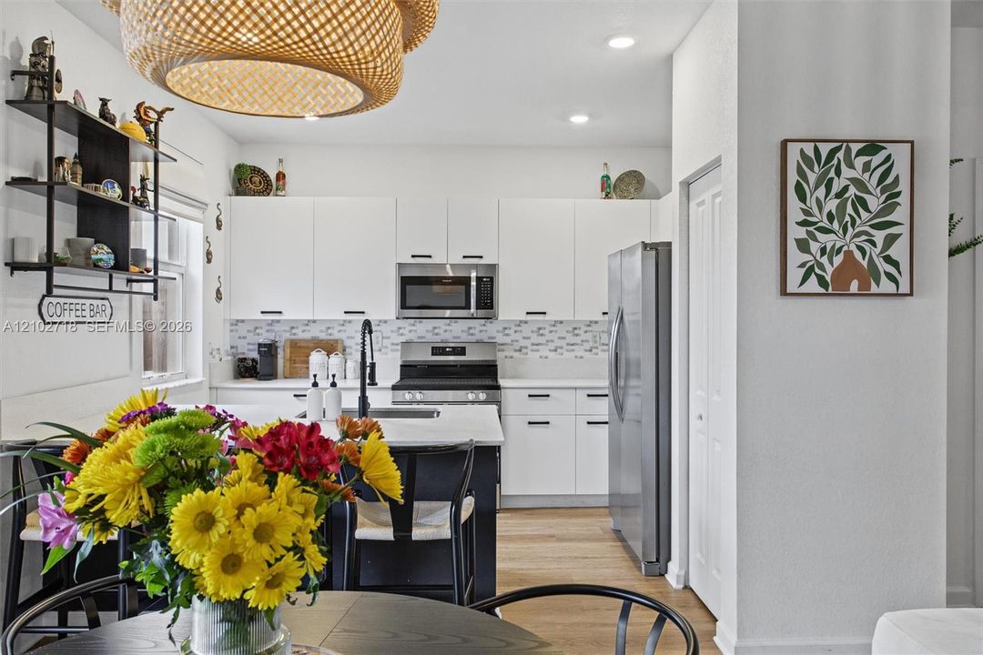 For Sale: $570,000 (3 beds, 2 baths, 1331 Square Feet)
