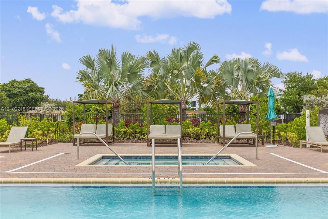 For Sale: $570,000 (3 beds, 2 baths, 1331 Square Feet)