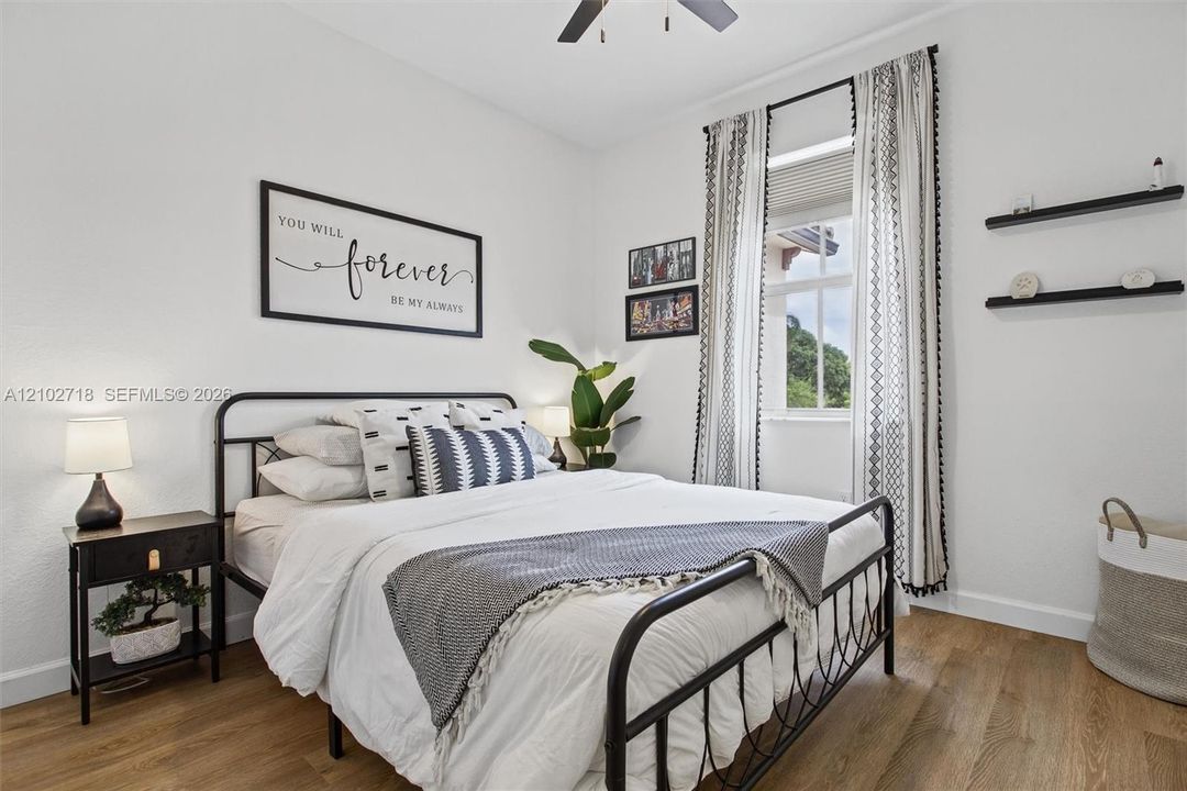 For Sale: $570,000 (3 beds, 2 baths, 1331 Square Feet)