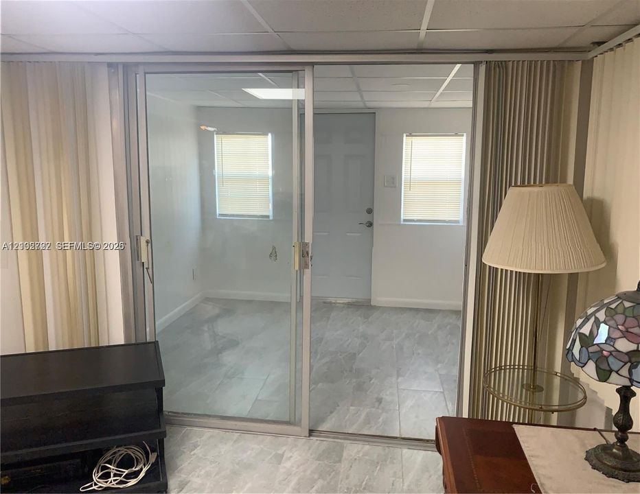 В аренду: $2,250 (2 спален, 1 ванн, 804 Квадратных фут)