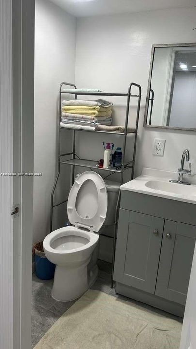 В аренду: $2,250 (2 спален, 1 ванн, 804 Квадратных фут)