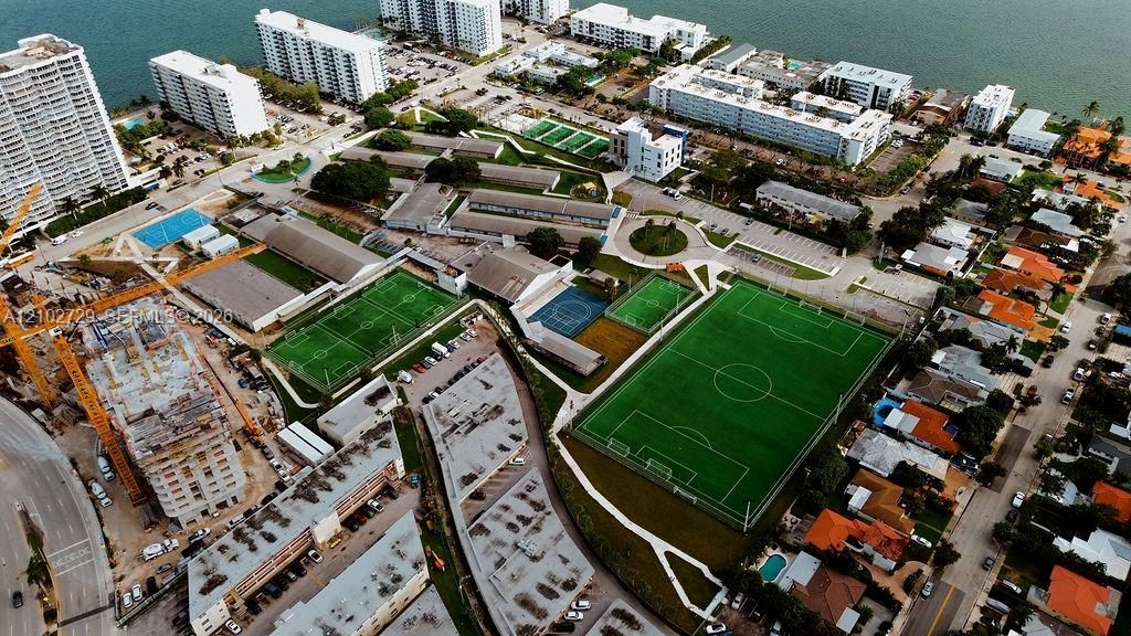 На продажу: $450,000 (2 спален, 2 ванн, 1030 Квадратных фут)