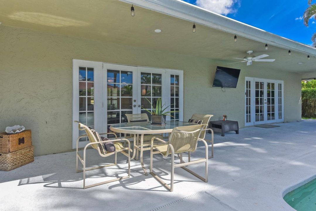 025-005-4852 Sugar Pine Dr-1498x1000