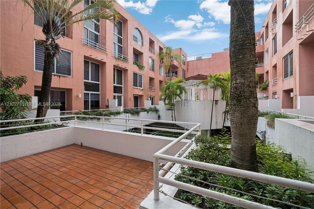 На продажу: $495,000 (1 спален, 1 ванн, 668 Квадратных фут)
