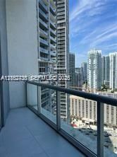 В аренду: $3,360 (1 спален, 1 ванн, 726 Квадратных фут)