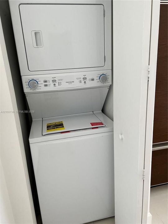 В аренду: $3,360 (1 спален, 1 ванн, 726 Квадратных фут)