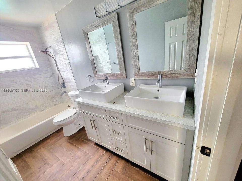 For Rent: $3,800 (3 beds, 2 baths, 1713 Square Feet)