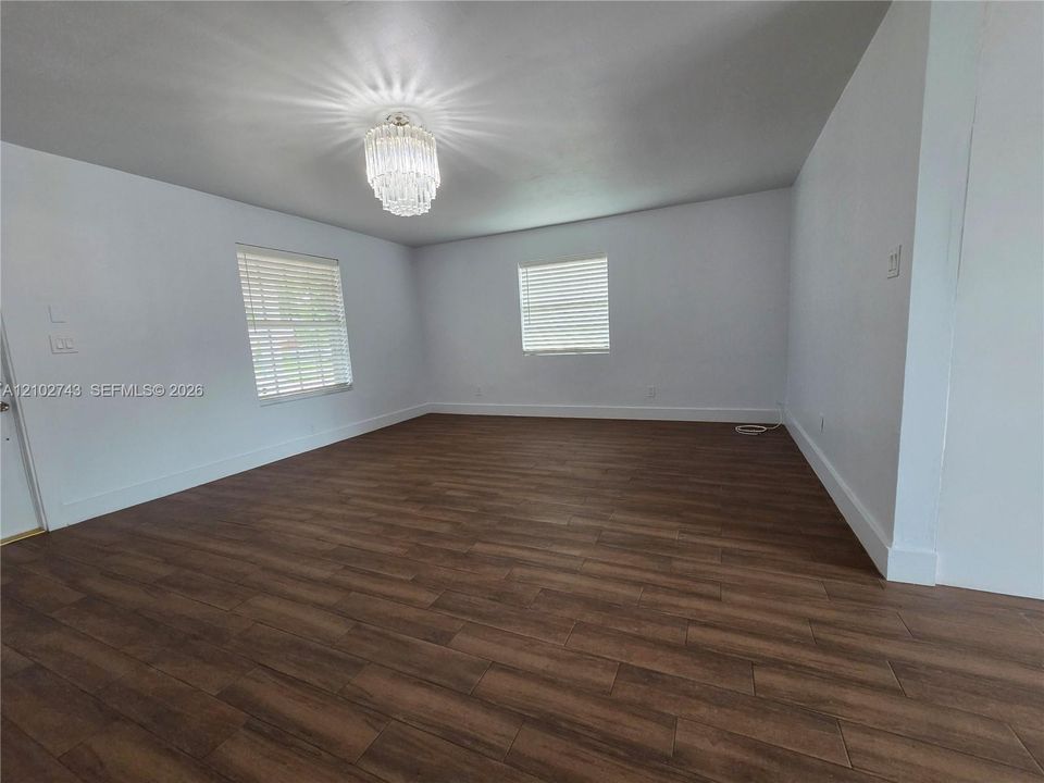 For Rent: $3,800 (3 beds, 2 baths, 1713 Square Feet)