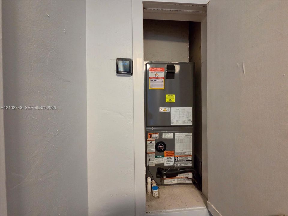 For Rent: $3,800 (3 beds, 2 baths, 1713 Square Feet)